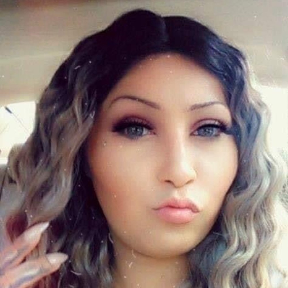 Meet your Posher, Victoria